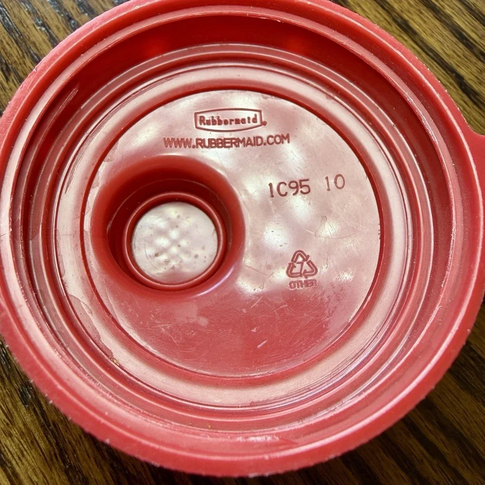 3 Rubbermaid 1C95 Screw-on Flip-Top Replacement LID ONLY  RED